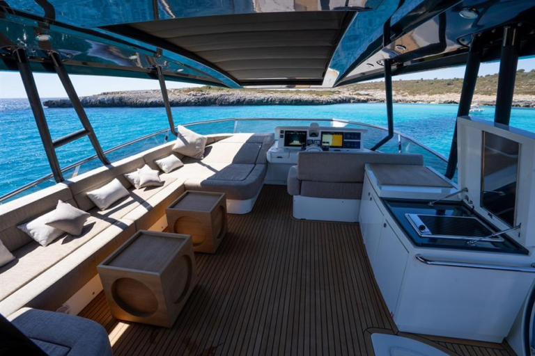 Flybridge