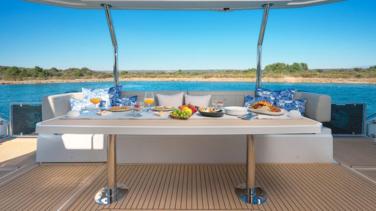 Exterior Relaxation Area With Dining