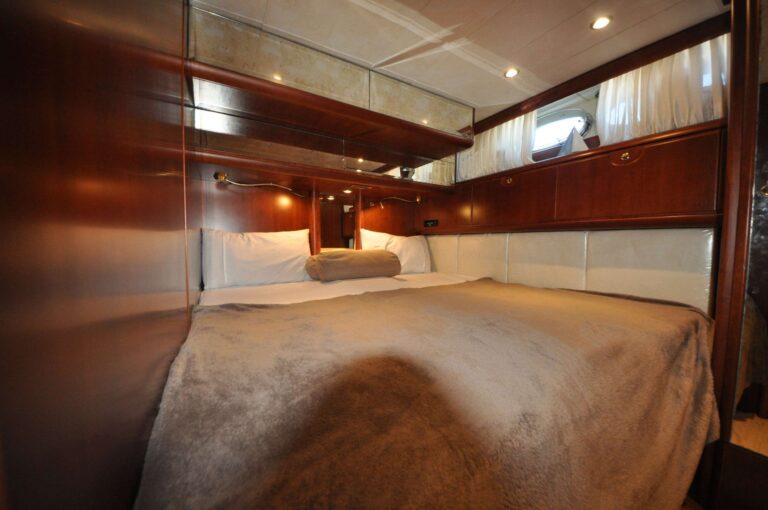 Double Cabin