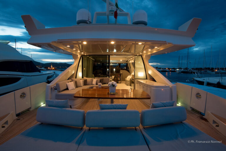 MY CHIMERA - Aft deck by night
