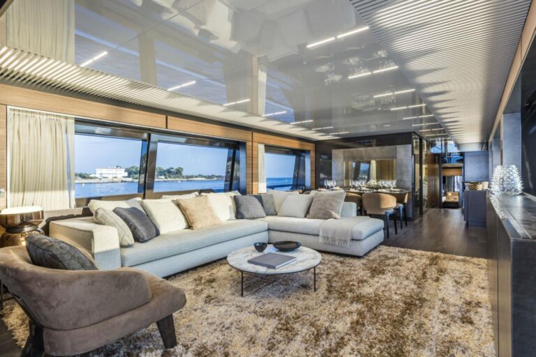 Main Salon View Forward