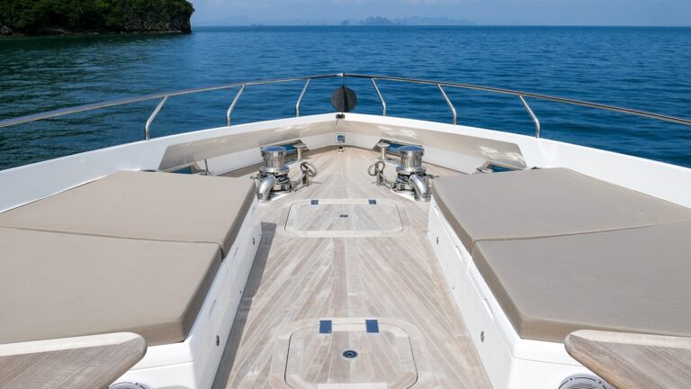 MY DOLCE VITA - Foredeck view