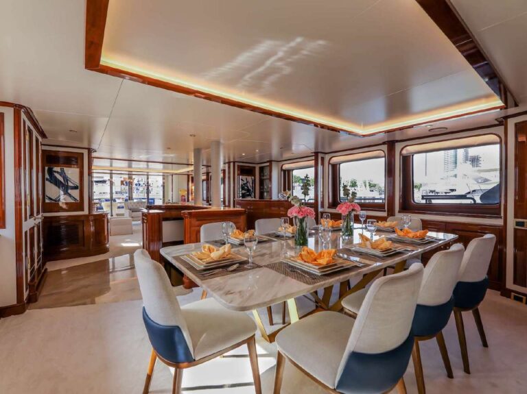 Saloon - Dining Area