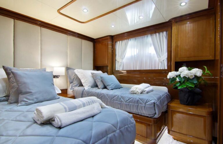 Twin Cabin