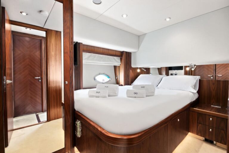 Double Cabin