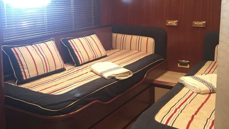 Twin Cabin