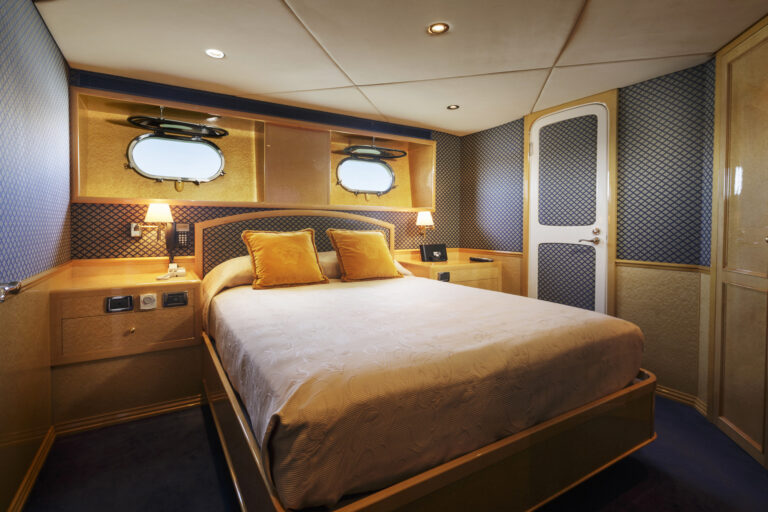 MY FLYING FISH - Master stateroom