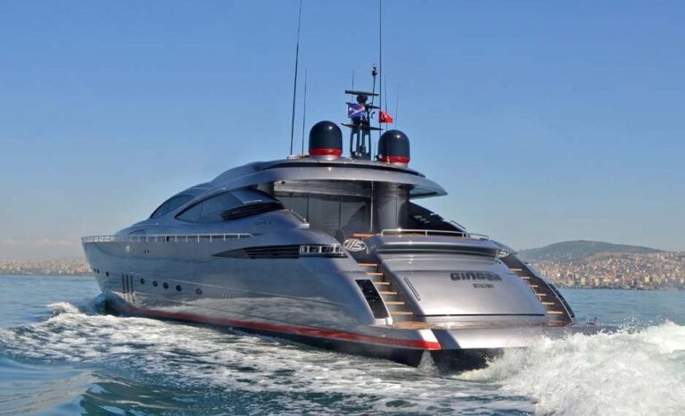 MY GINGER Pershing 115 -  Cruising