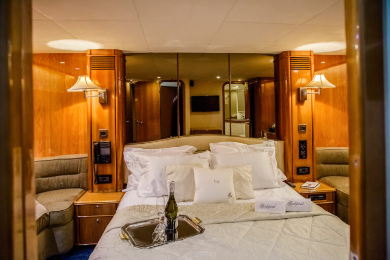 Master Cabin For Guests