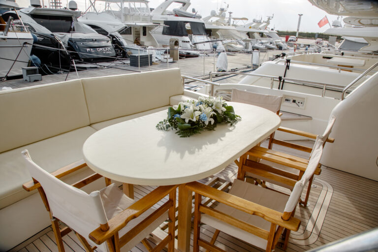 Aft Dining Area