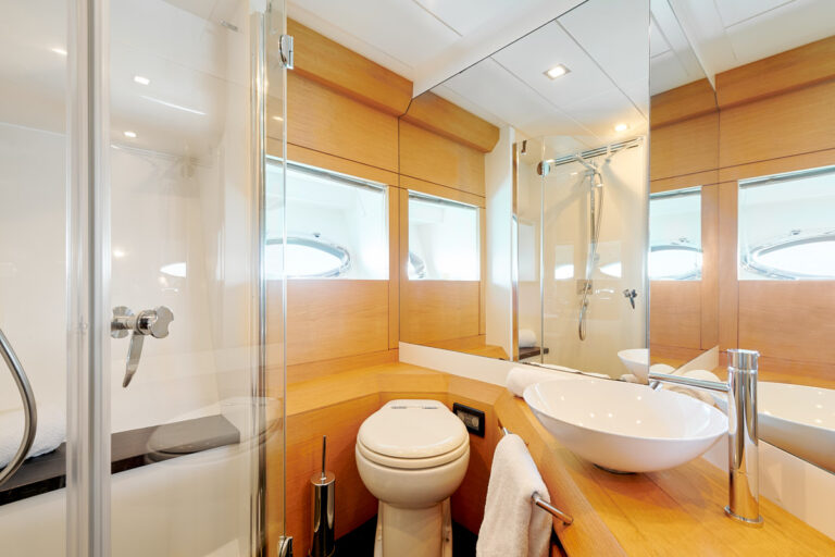 Twin Ensuite Bathroom