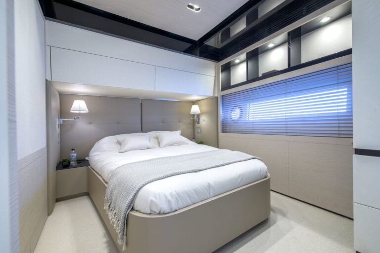 Double Cabin