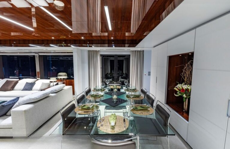 Main Dining