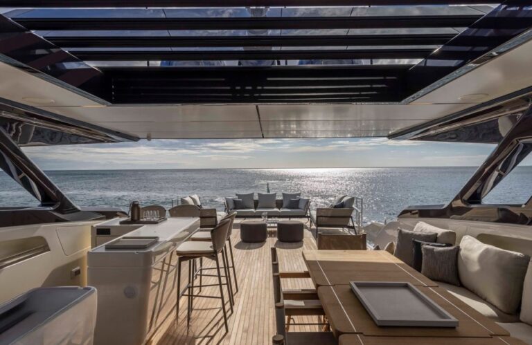 Exterior Relaxation Area With Dining