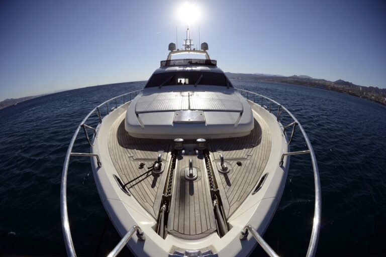 MY LADY - Foredeck