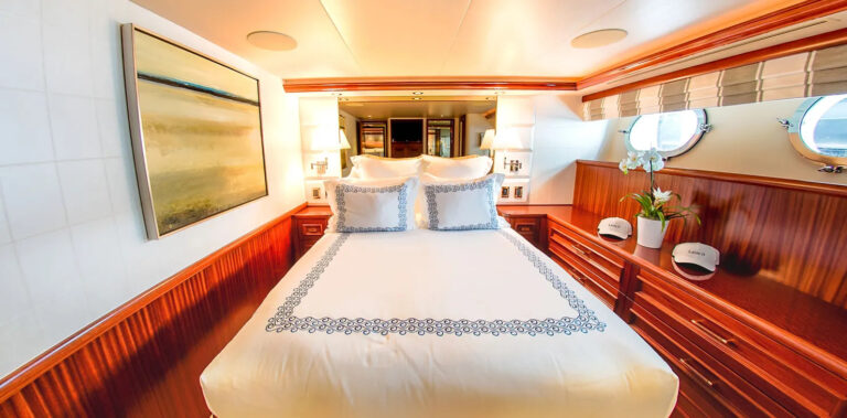 Double Cabin