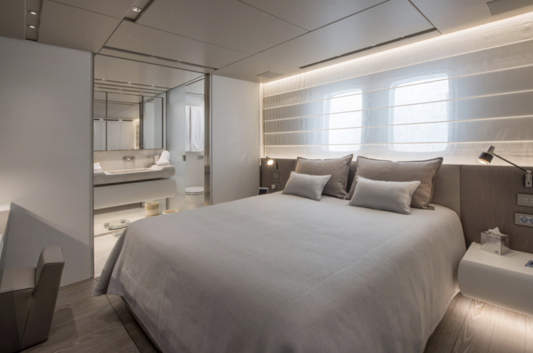 Double Cabin