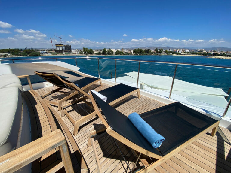 Aft Sunbathing Area