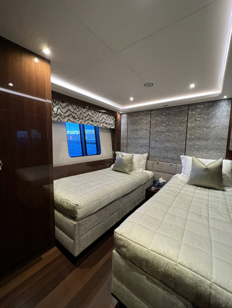 Twin Cabin