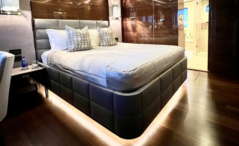 Double Cabin