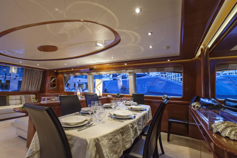 MY LEONIDA - Formal dining 2