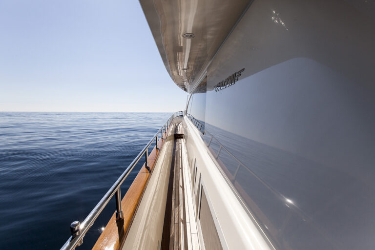 MY LEONIDA - Side deck