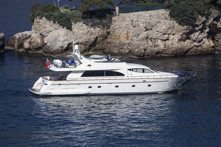 Falcon Yacht (sistership)