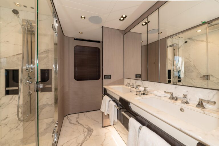 Master Ensuite Bathroom
