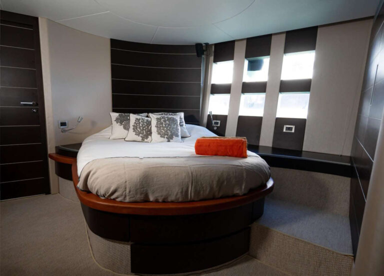 Double Cabin