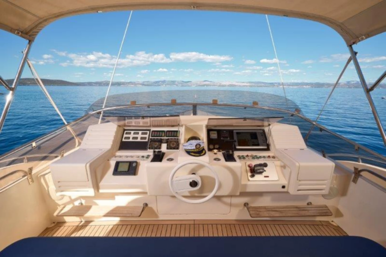 Sun Deck Helm