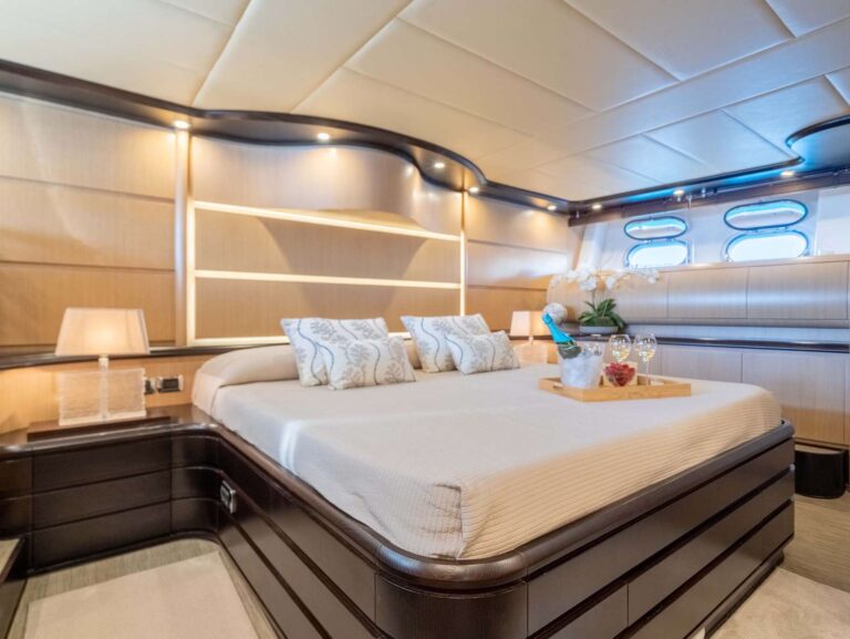 Double Cabin