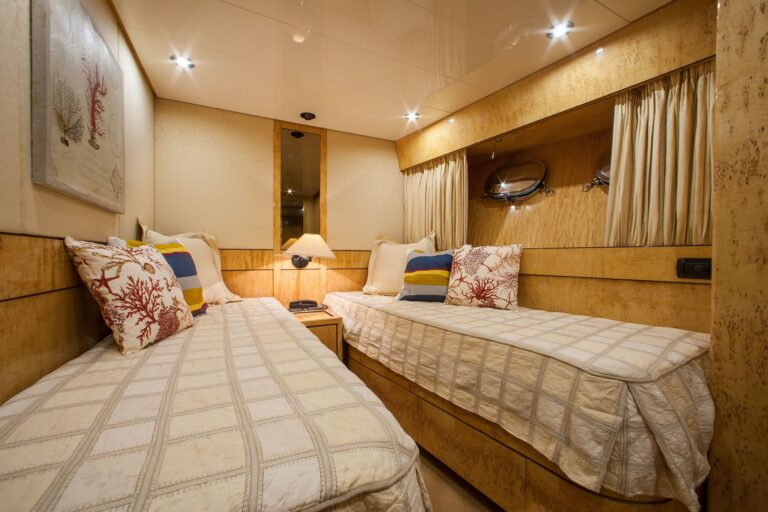 Twin Cabin