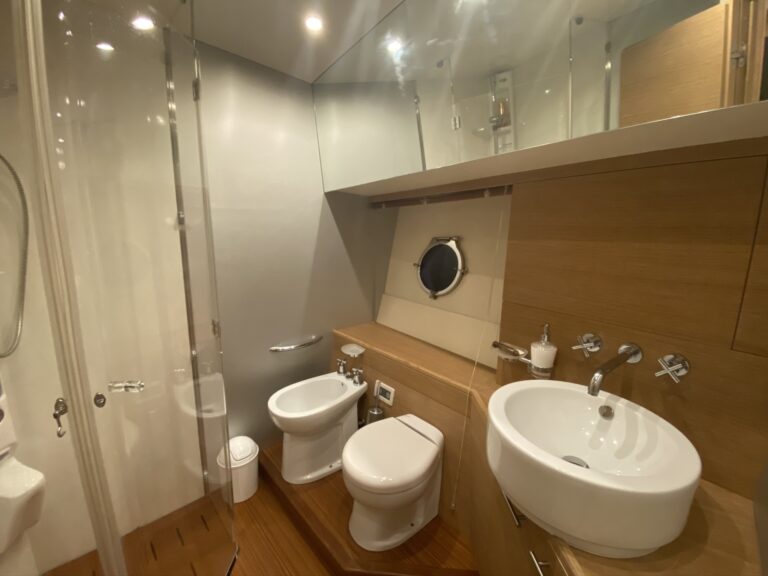 Ensuite Cabin