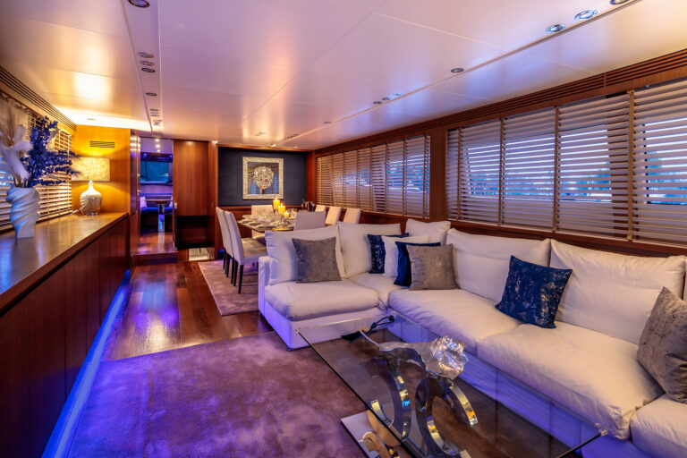 Main salon lounge
