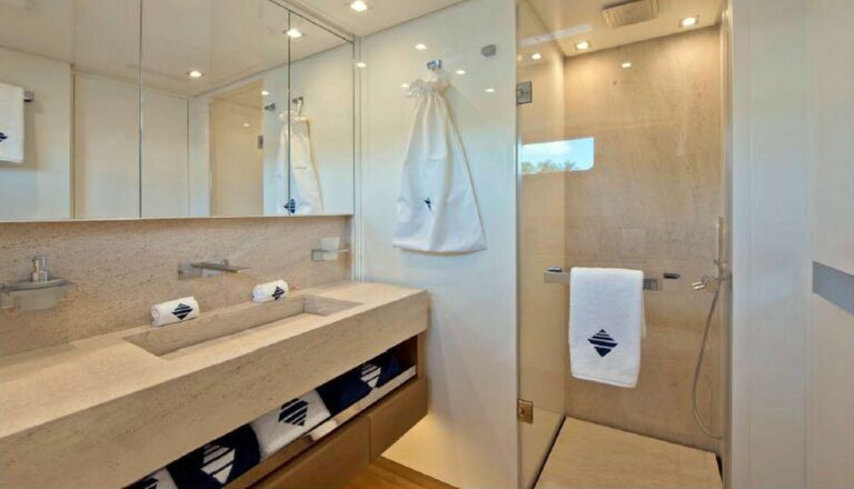 Guest Ensuite Bathroom