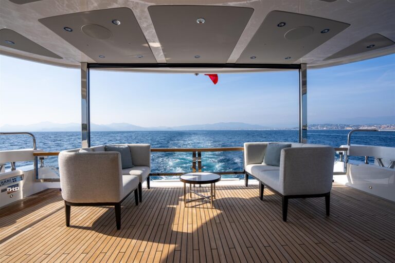 202 Main Deck Aft