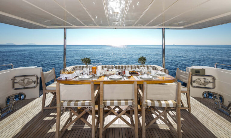 MY MYTHOS - Aft deck dining