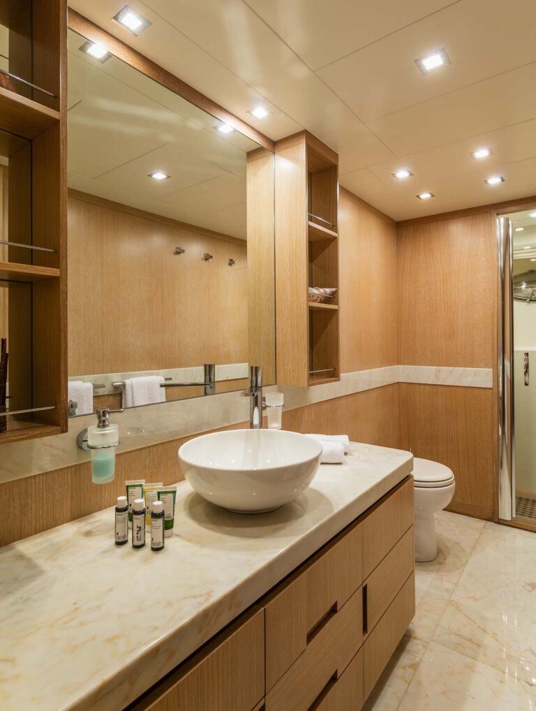 MY MYTHOS - Master ensuite