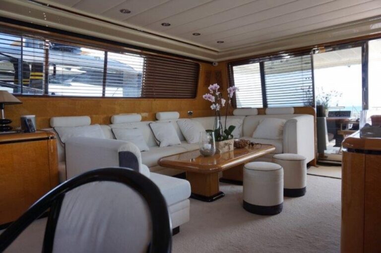 Saloon
