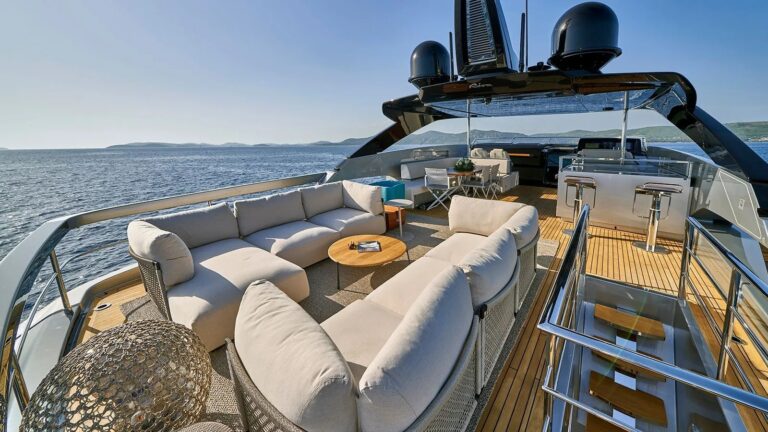 Flybridge