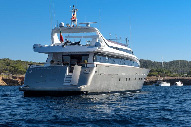 MY OCEAN GLASS - Stern view