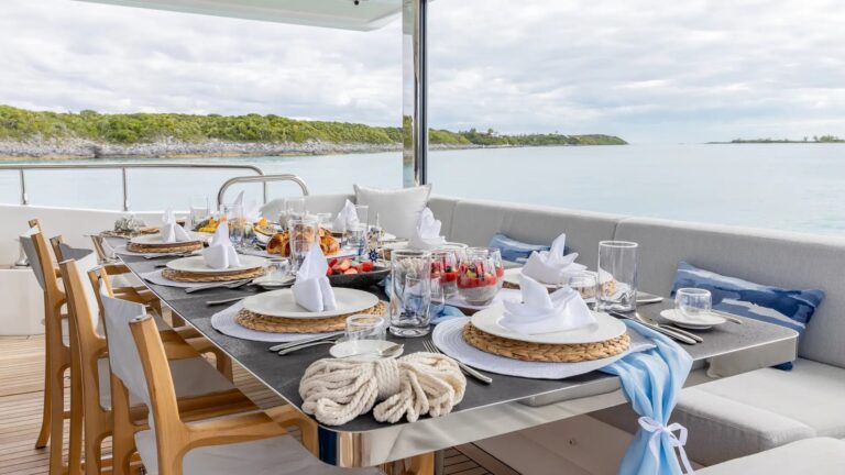 Main Deck Dining