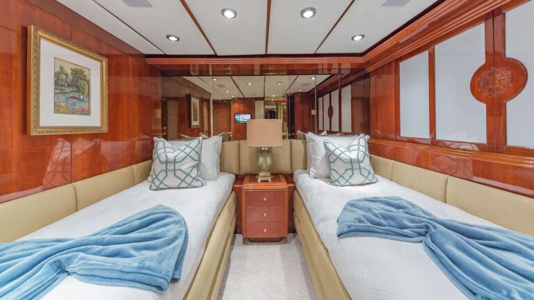 Twin Cabin
