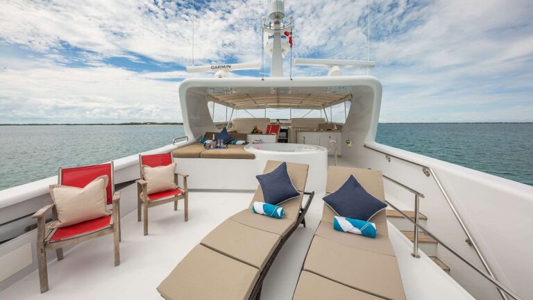 Flybridge Sunbathing Area