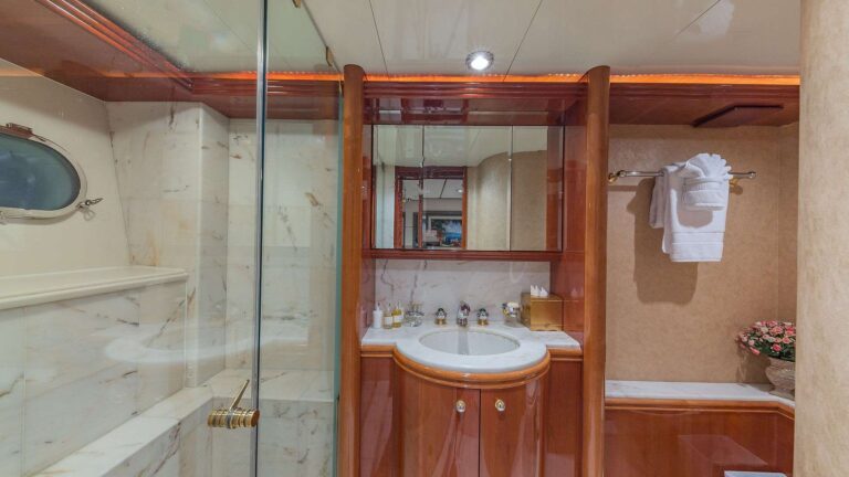 Master Ensuite Bathroom