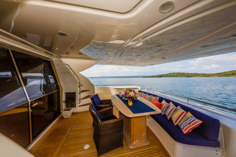 Alfresco Dining Aft Deck