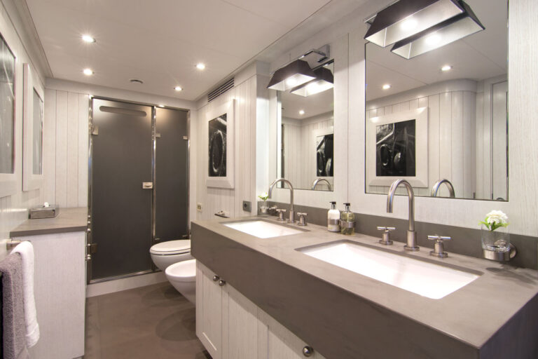Master Suite Bathroom