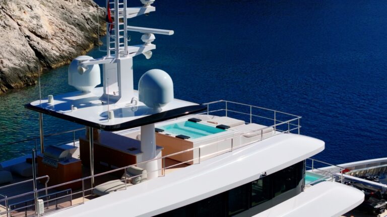 Exterior Sunbathing Area