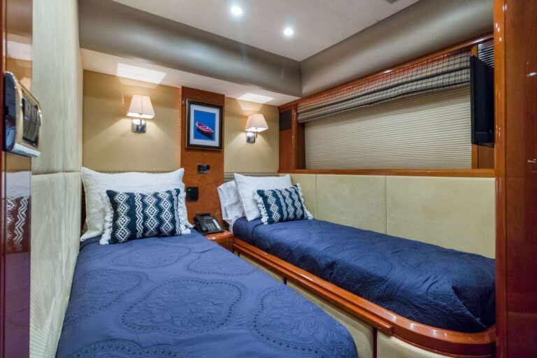 Twin Cabin