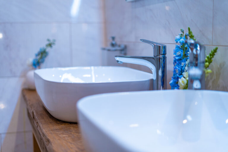 Double Cabin Bathroom